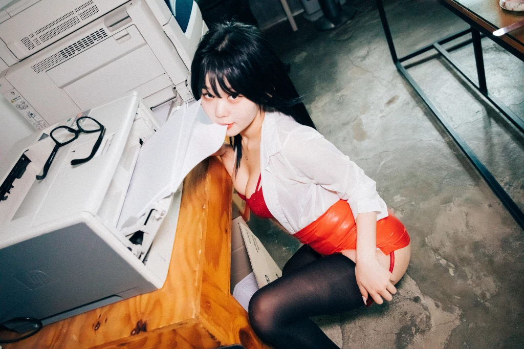 [Loozy] Zia (지아) – Office slave (220 photos + 6 videos) – Page 15