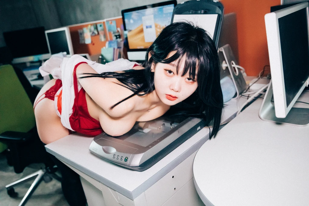 [Loozy] Zia (지아) – Office slave (220 photos + 6 videos) – Page 16