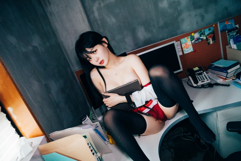 [Loozy] Zia (지아) – Office slave (220 photos + 6 videos) – Page 18