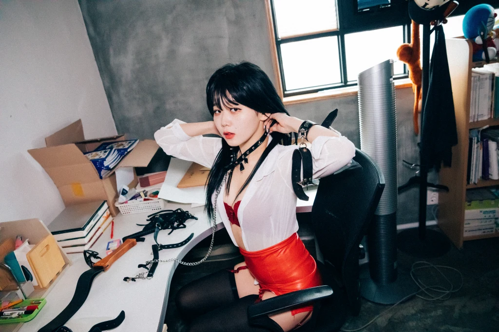 [Loozy] Zia (지아) – Office slave (220 photos + 6 videos) – Page 19
