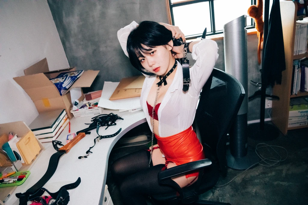 [Loozy] Zia (지아) – Office slave (220 photos + 6 videos) – Page 19
