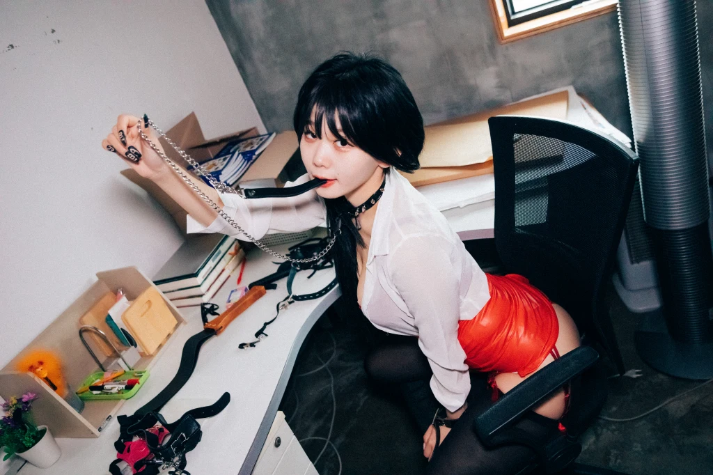 [Loozy] Zia (지아) – Office slave (220 photos + 6 videos) – Page 20