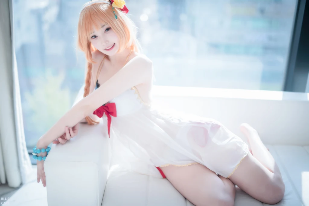 [BLUECAKE] Bambi (밤비): Dive Into You RED.Ver (89 photos)