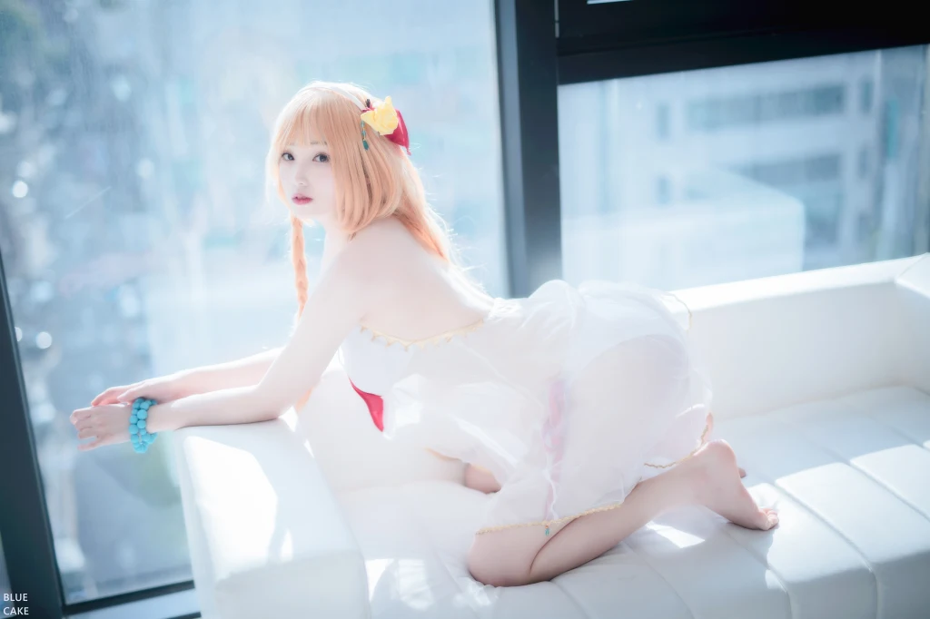 [BLUECAKE] Bambi (밤비): Dive Into You RED.Ver (89 photos)