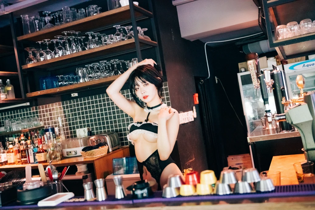 [Loozy] Zia (지아) – SM Bar (211 photos)