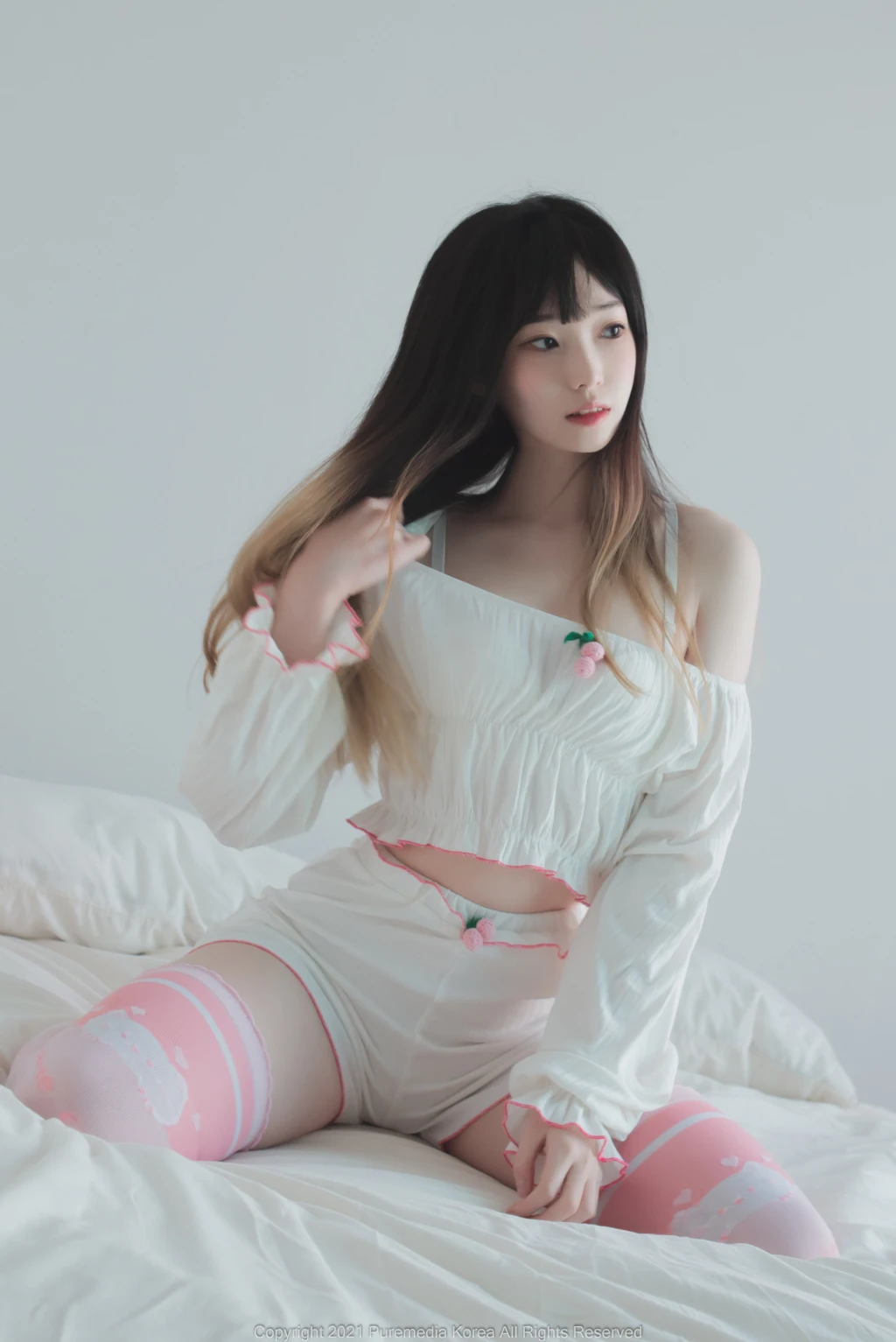 Pure Media Vol.164: Bambi (밤비) (92 photos)