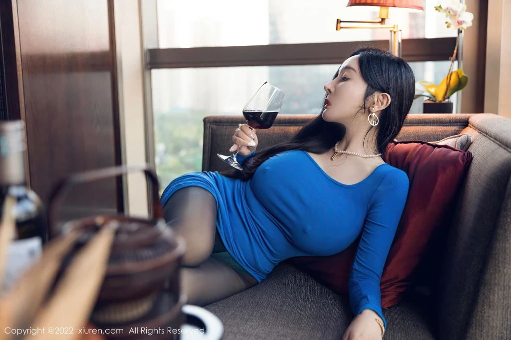 XIUREN No.4496: Yun Er (允爾) (53 photos)