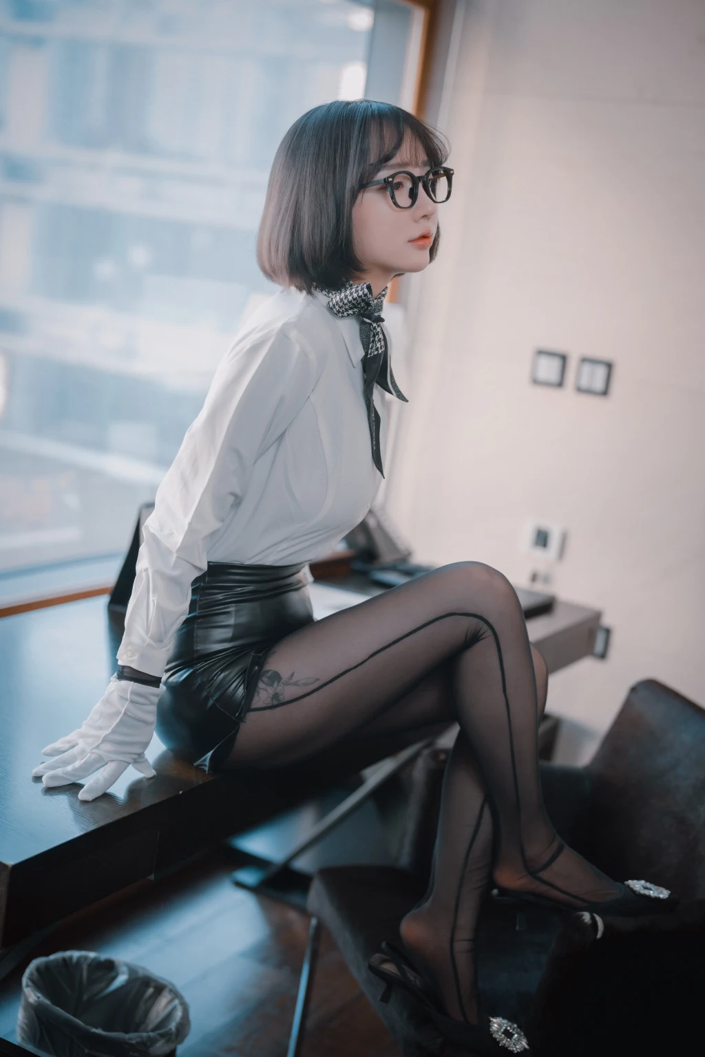 DJAWA Photo – Son Ye-Eun (손예은): “Naughty Supervisor” (126 photos) – Page 2