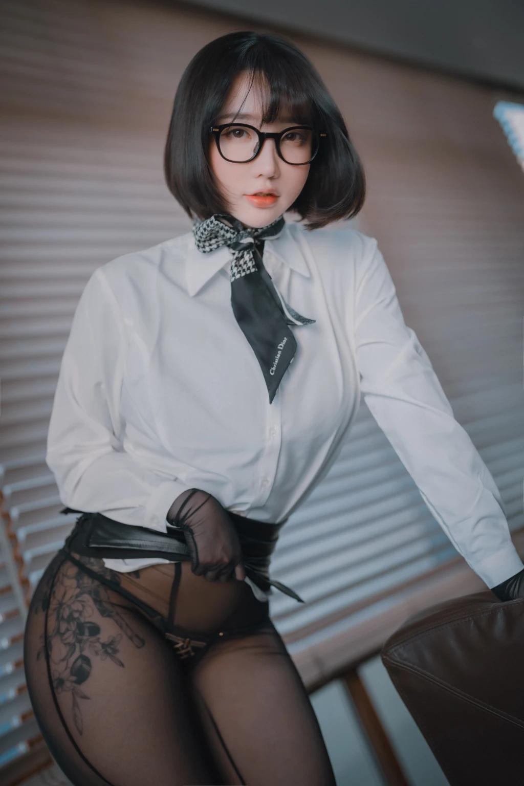 DJAWA Photo – Son Ye-Eun (손예은): “Naughty Supervisor” (126 photos) – Page 2