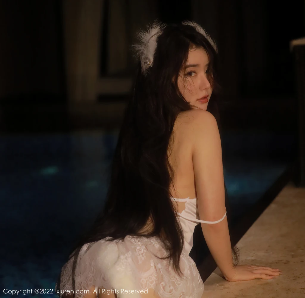 XIUREN No.4504: Manuela (玛鲁娜) (62 photos)