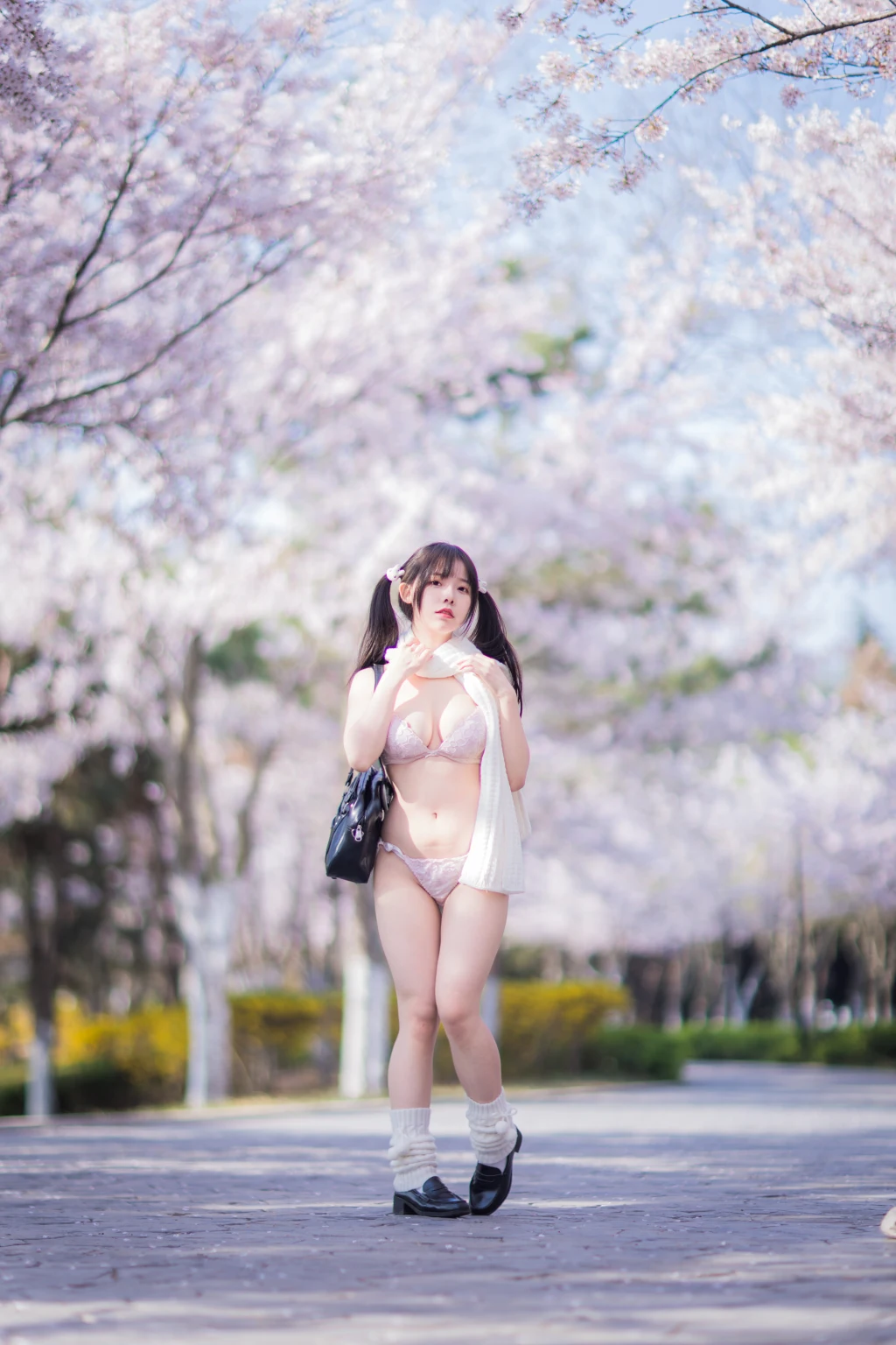 Coser@六味帝皇酱: 樱花女友 (53 photos)