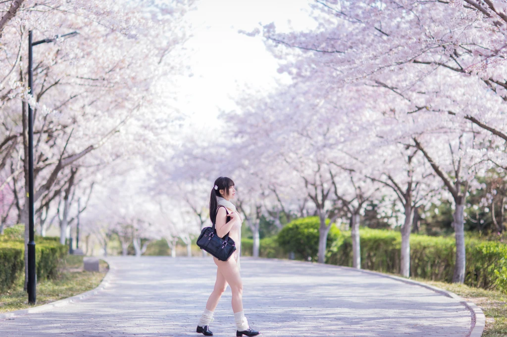 Coser@六味帝皇酱: 樱花女友 (53 photos) – Page 2