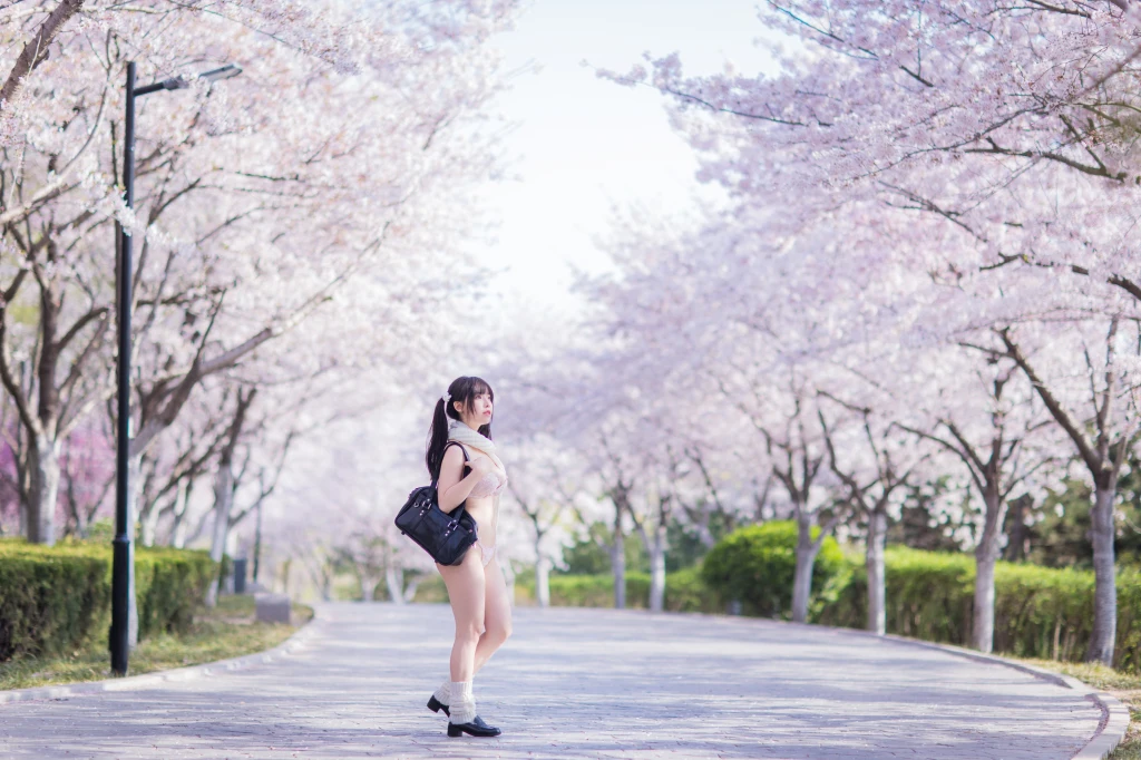 Coser@六味帝皇酱: 樱花女友 (53 photos) – Page 2
