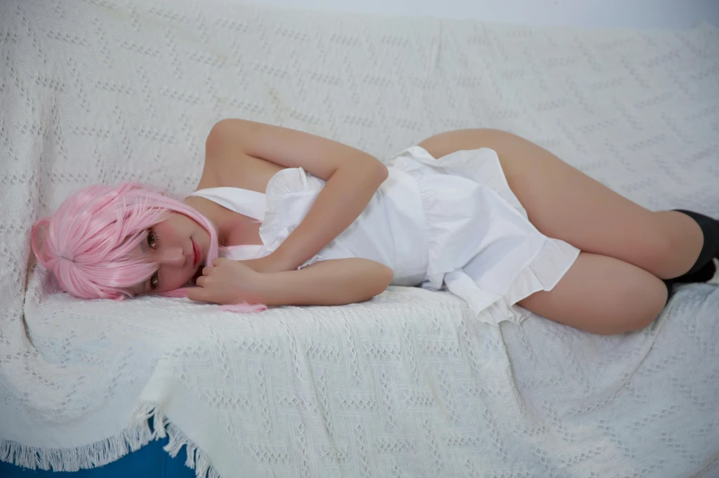 Coser@G44不会受伤 Vol.058: 小黑围裙 (20 photos)