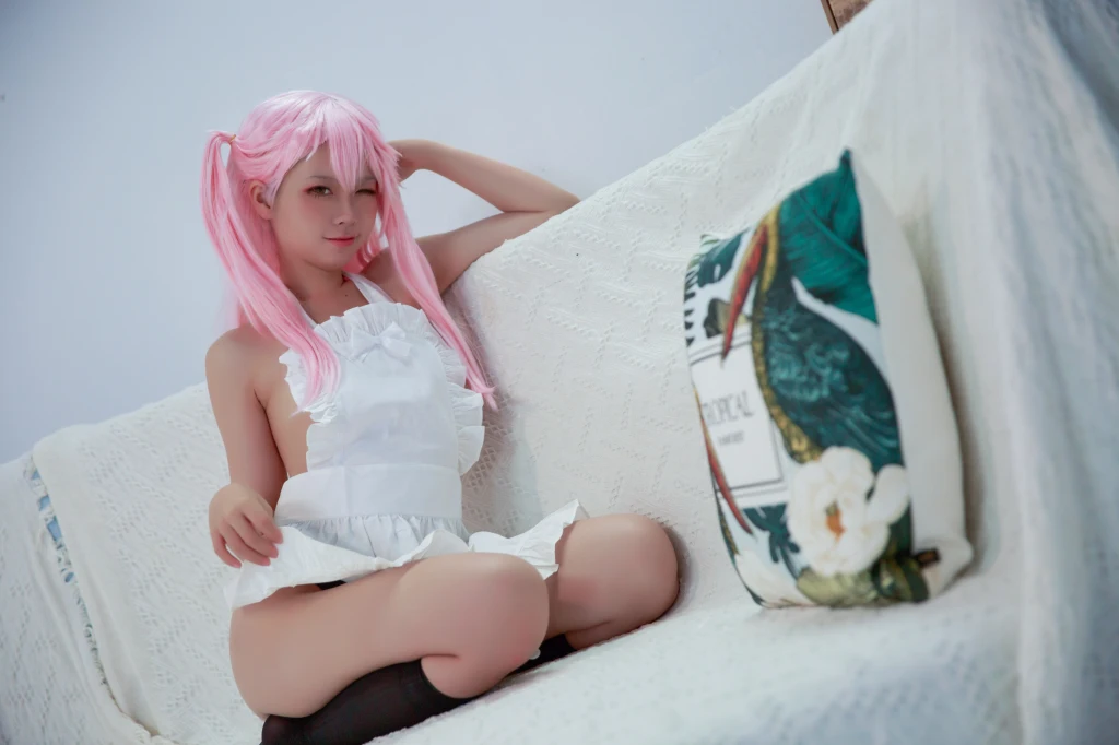 Coser@G44不会受伤 Vol.058: 小黑围裙 (20 photos) – Page 2