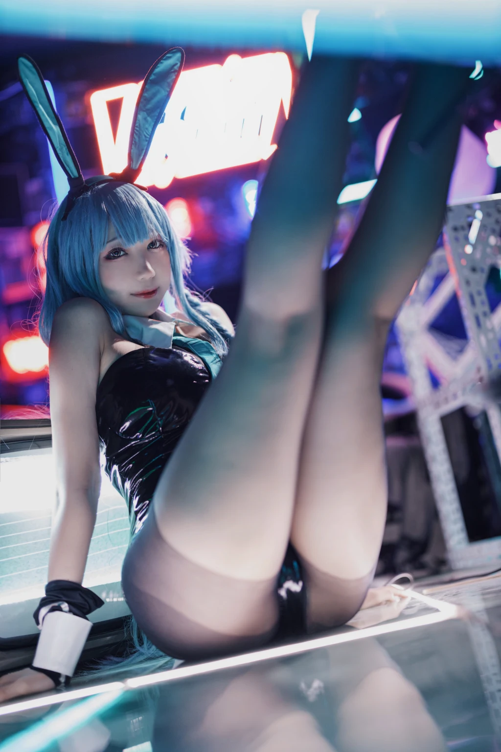 Coser@周叽是可爱兔兔 Vol.039: 树城兔女郎 (28 photos)