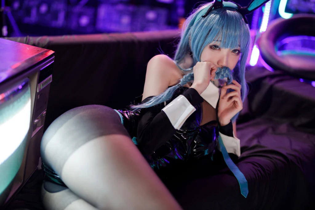Coser@周叽是可爱兔兔 Vol.039: 树城兔女郎 (28 photos) – Page 2