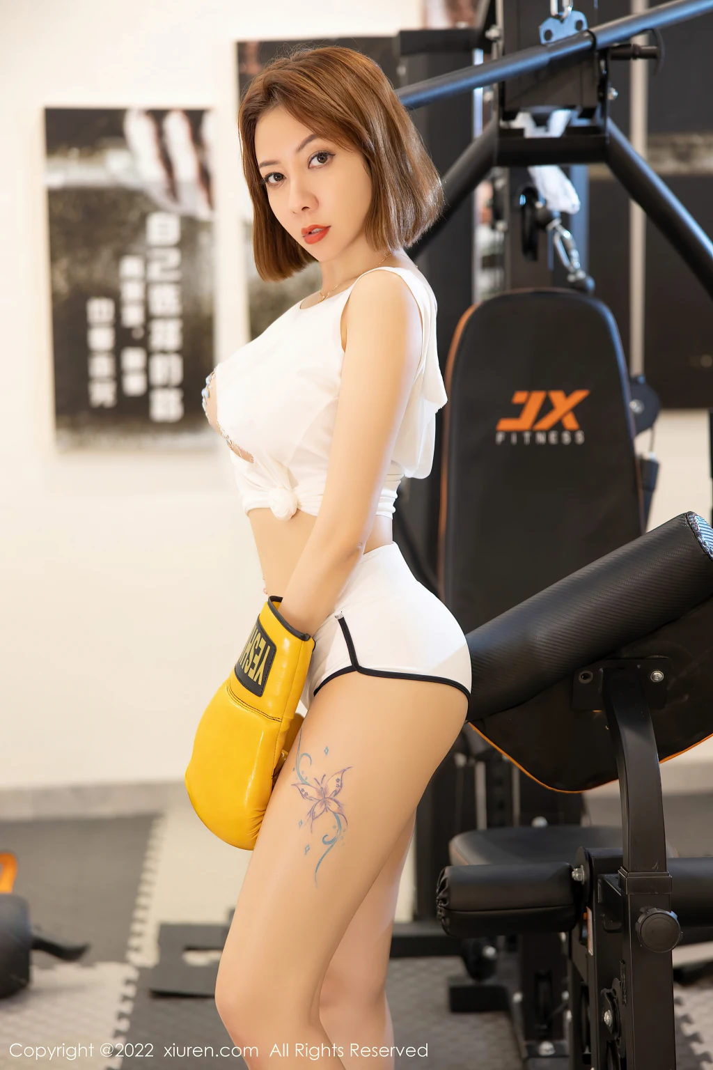 XIUREN No.4555: 诗诗kiki & Victoria (果儿) (63 photos)