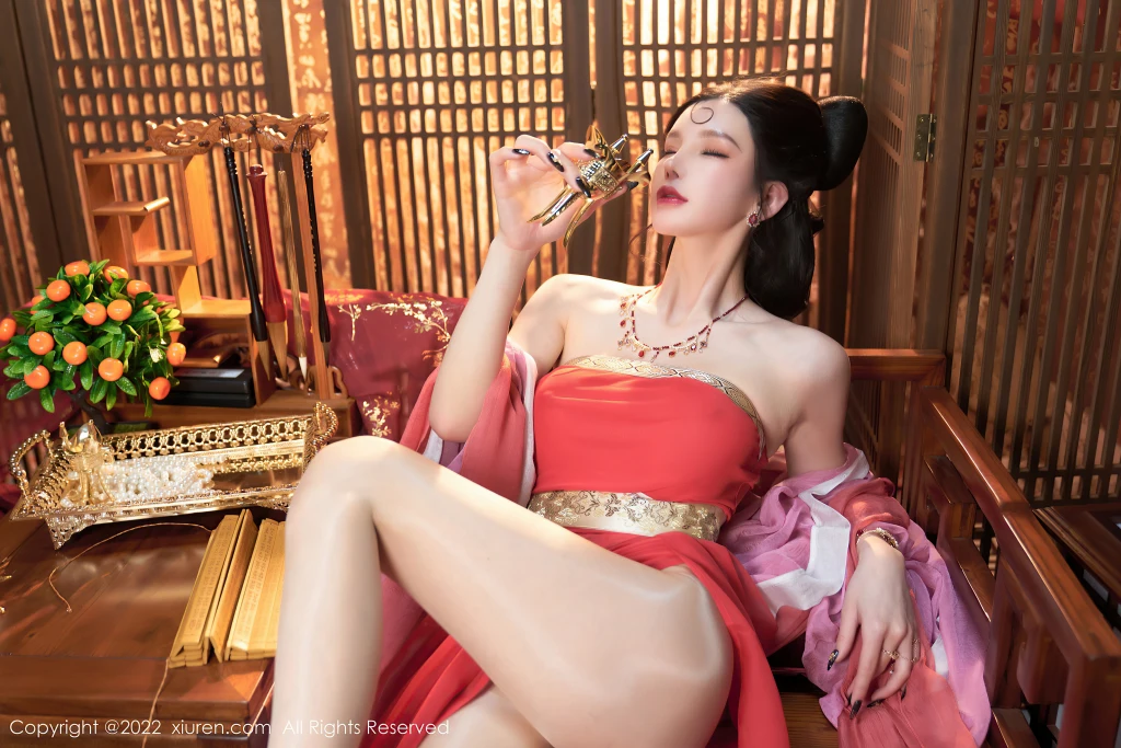 XIUREN No.4575: Zhou Yuxi (周于希Sally) (75 photos)