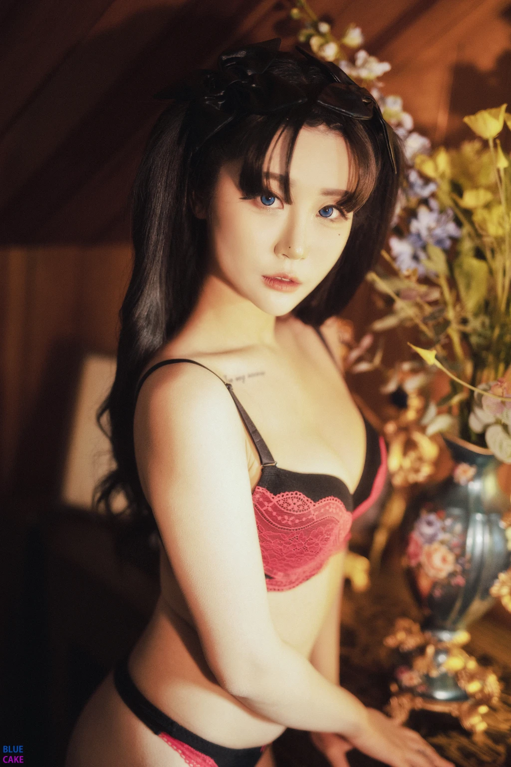 [BLUECAKE] Bomi (보미) & Zia (지아): Fate Saber x Thosaka Rin – Lingerie.Ver (128 photos) – Page 3