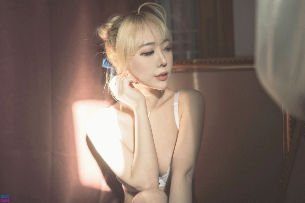 [BLUECAKE] Bomi (보미) & Zia (지아): Fate Saber x Thosaka Rin – Lingerie.Ver (128 photos) – Page 7