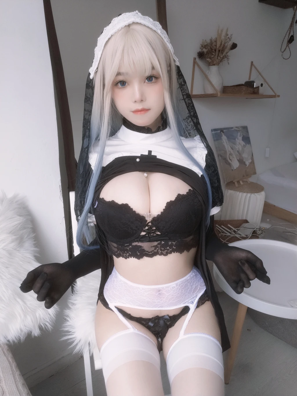 Coser@蜜汁猫裘 Vol.082: 修女自拍 (35 photos + 6 videos)