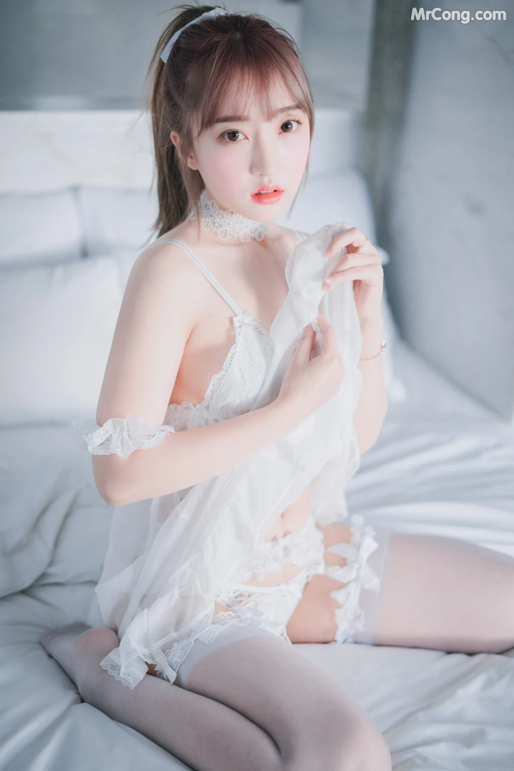 DJAWA Photo – HaNari (하나리): “Snow Cat” (35 photos)