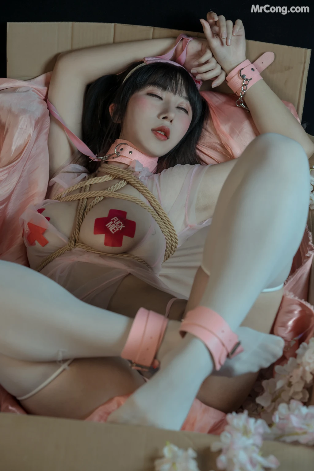 Coser@云溪溪 (Yunx1x1) Vol.003: 奶桃护士 (58 photos)