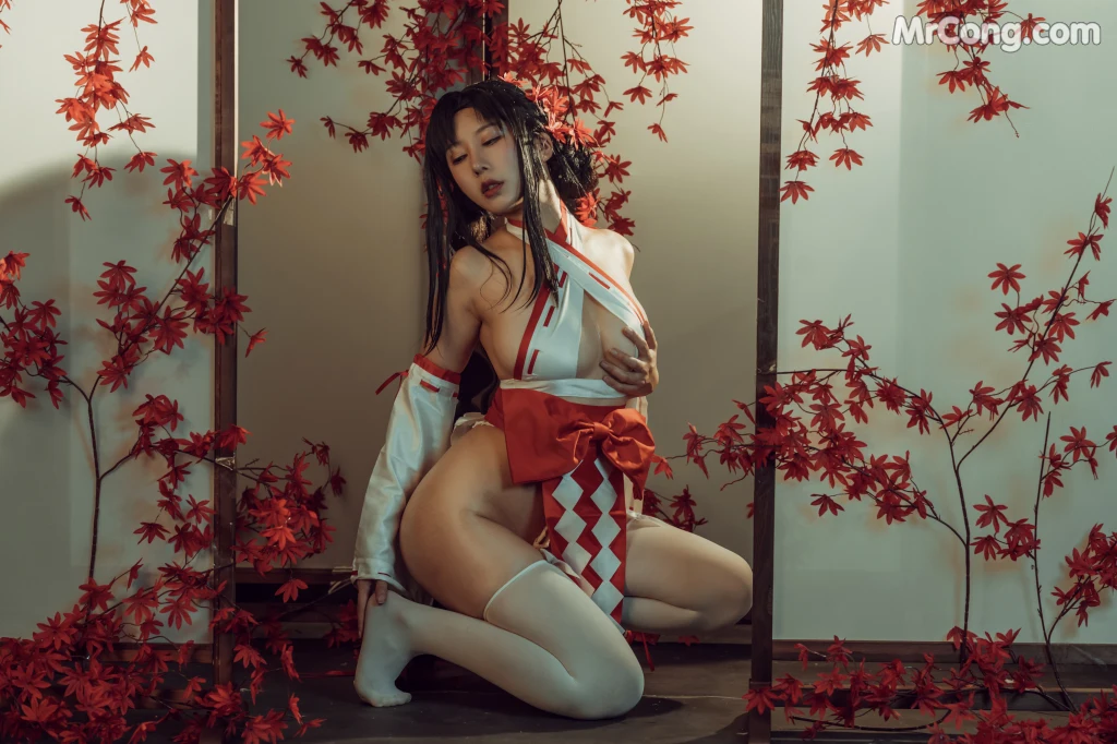 Coser@云溪溪 (Yunx1x1) Vol.004: 奶桃巫女 (43 photos) – Page 2