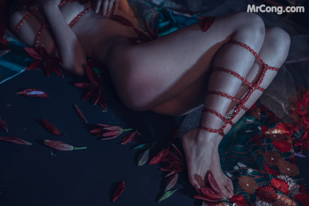 Coser@云溪溪 (Yunx1x1) Vol.007: 花与绳 (58 photos)