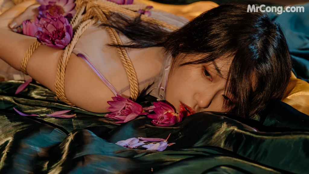 Coser@云溪溪 (Yunx1x1) Vol.007: 花与绳 (58 photos) – Page 4