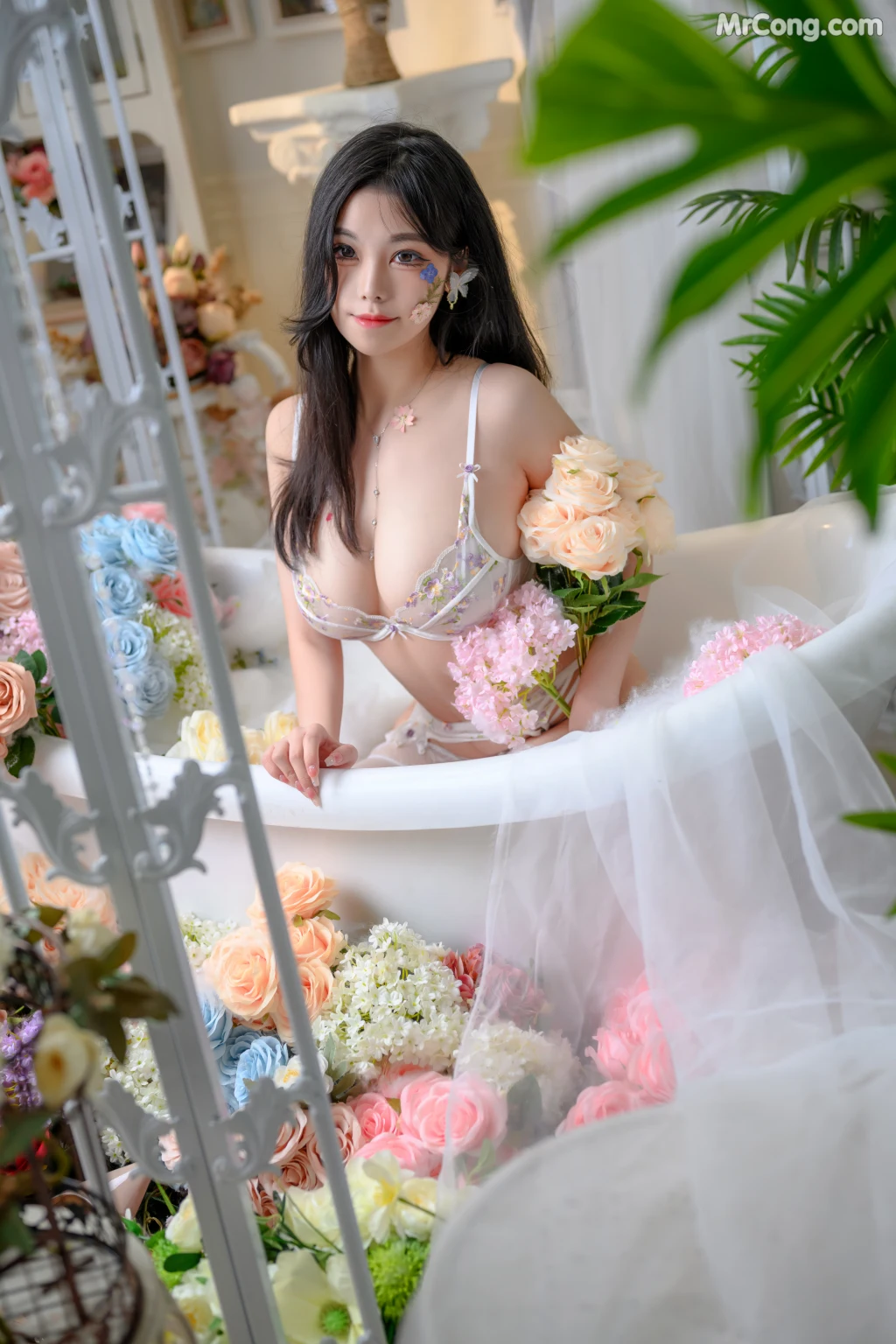 Coser@蜜汁猫裘 Vol.083: 花房少女 (60 photos + 1 video) – Page 4