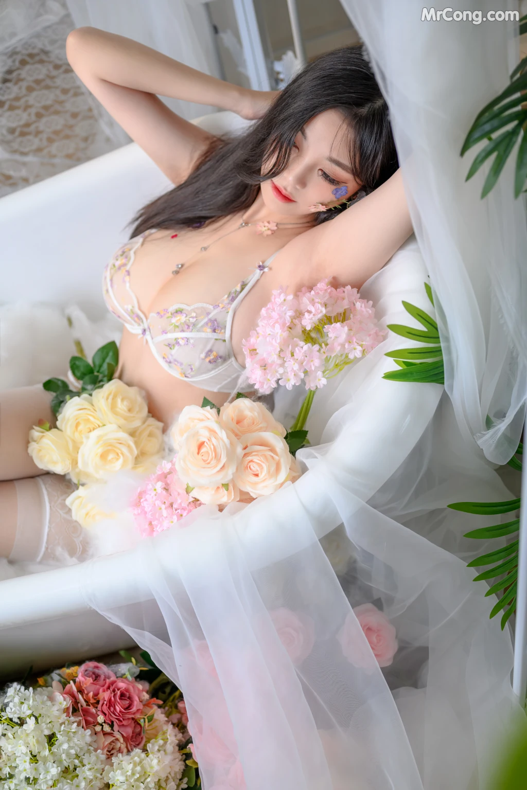 Coser@蜜汁猫裘 Vol.083: 花房少女 (60 photos + 1 video) – Page 5