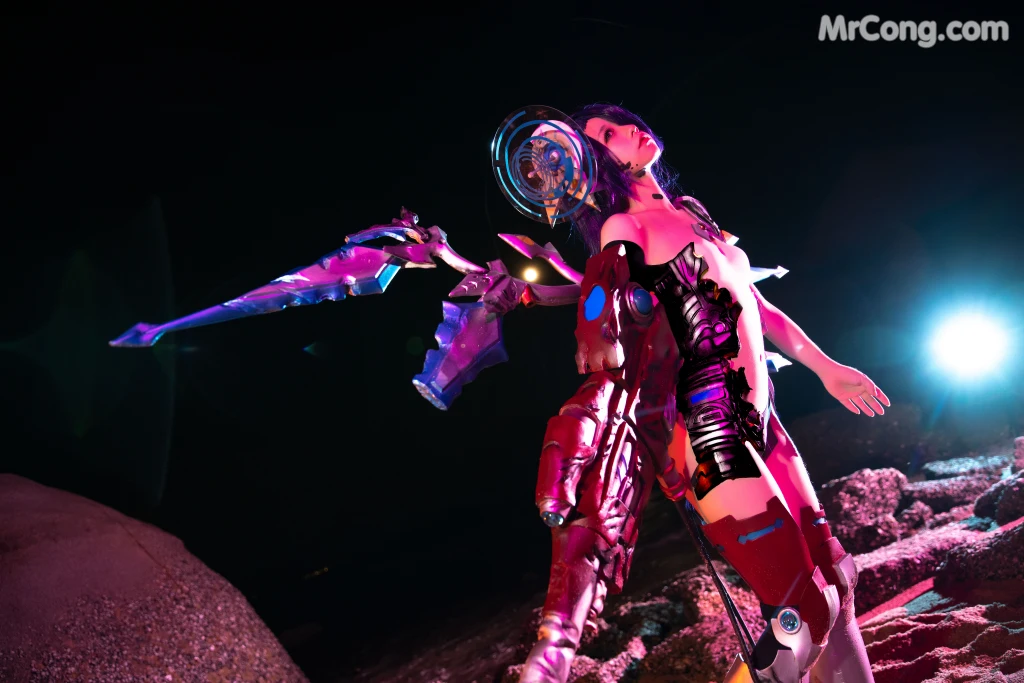 Coser@G44不会受伤 Vol.060: 休比·多拉 (20 photos + 1 video)
