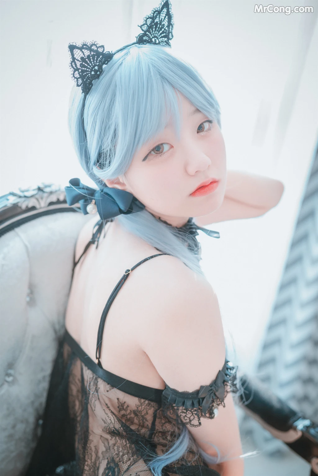 DJAWA Photo – Jeong Jenny (정제니): “Schwarz und Wei Katzenmädchen” (34 photos)