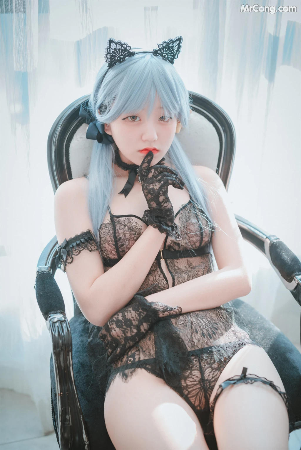 DJAWA Photo – Jeong Jenny (정제니): “Schwarz und Wei Katzenmädchen” (34 photos)