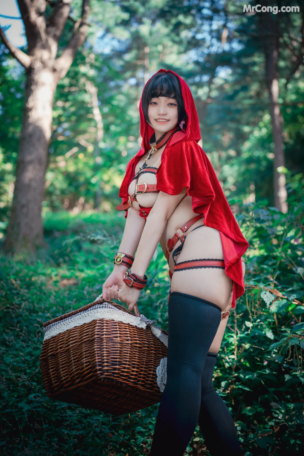 DJAWA Photo – Mimmi (밈미): “Naughty Red Hiring Hood” (125 photos)