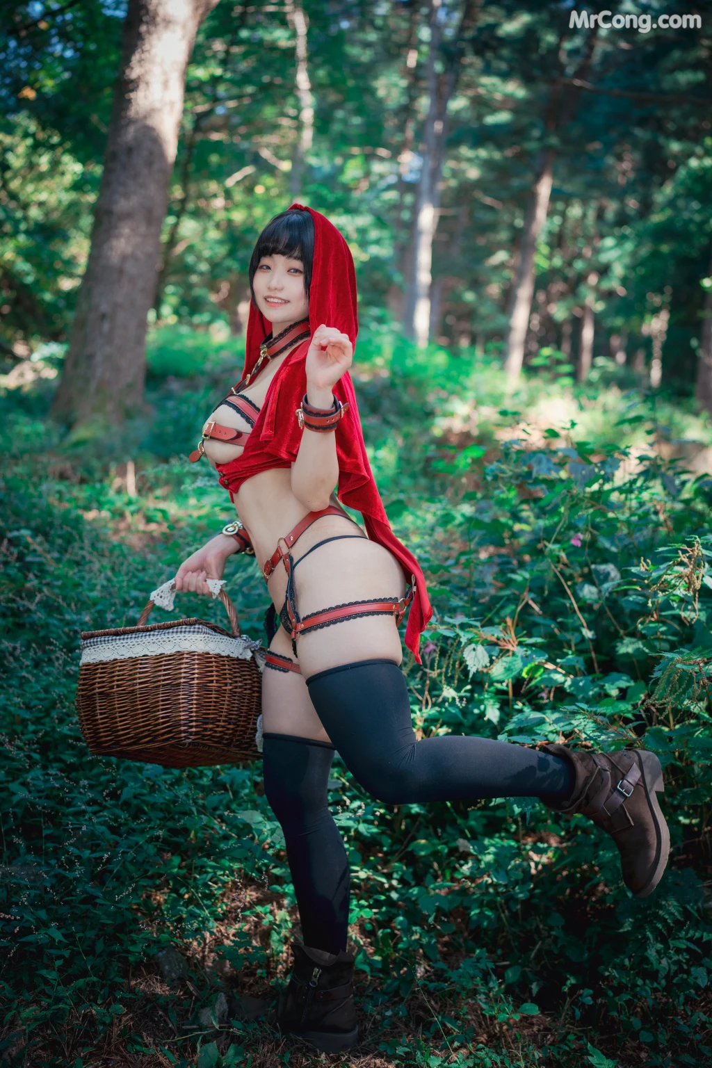 DJAWA Photo – Mimmi (밈미): “Naughty Red Hiring Hood” (125 photos)