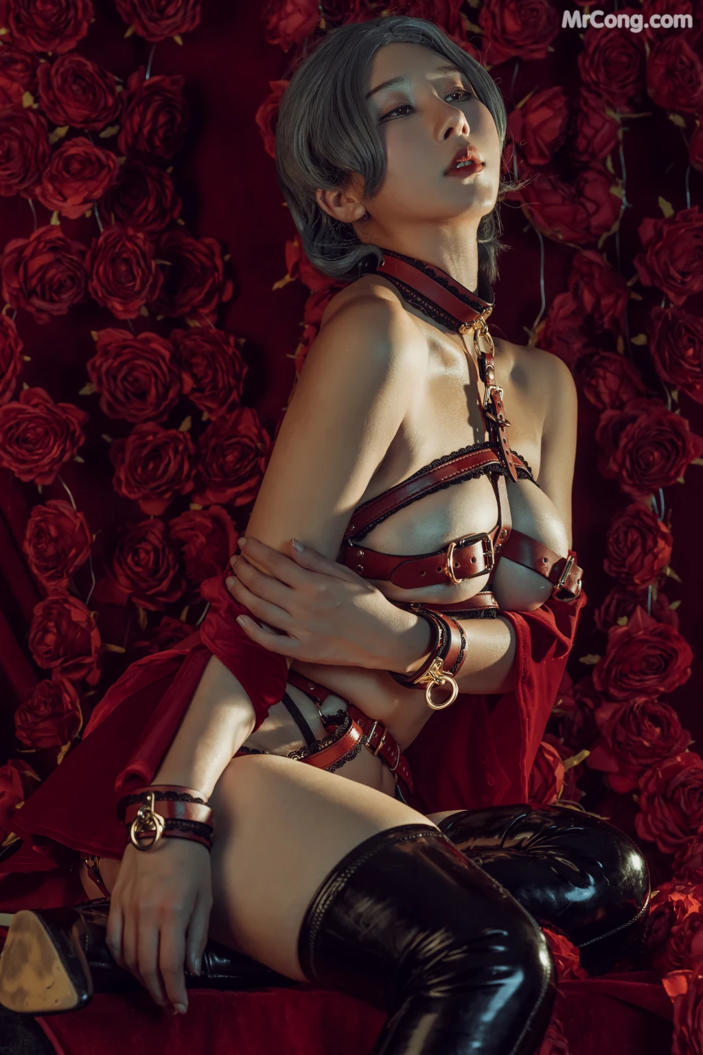 Coser@云溪溪 (Yunx1x1) Vol.015: 奶桃 玫瑰 (40 photos)