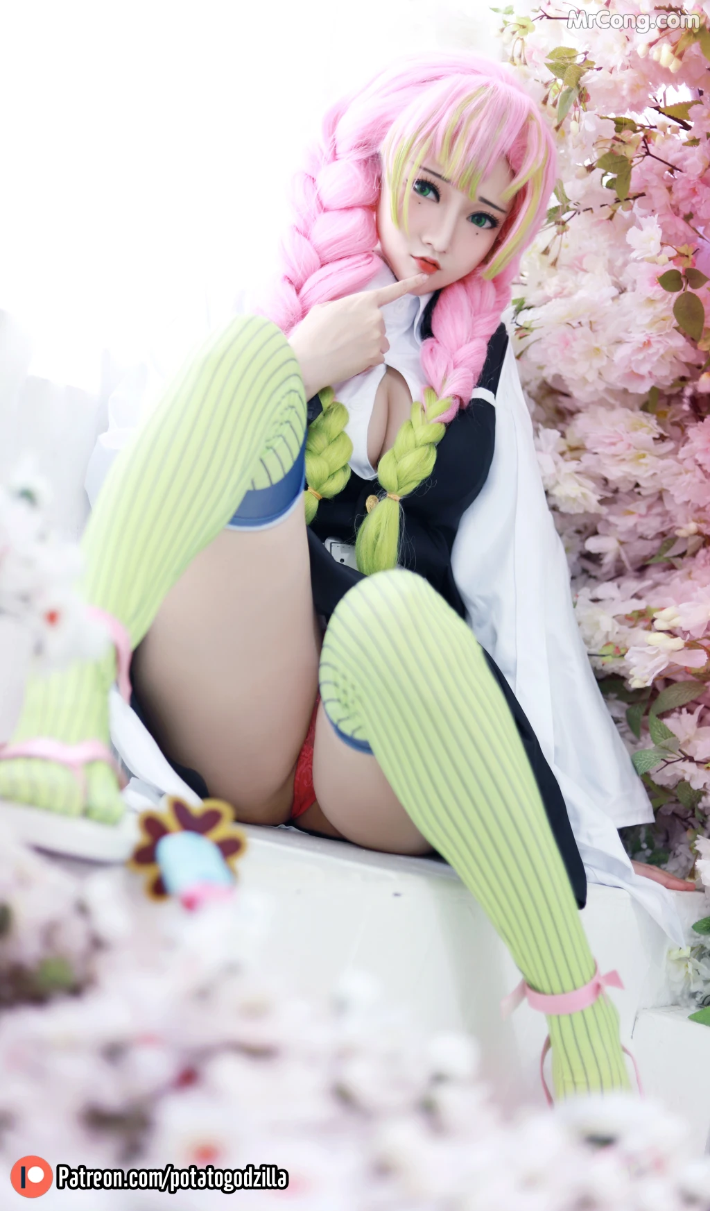 Coser@Potato Godzilla: Mitsuri Kanroji (65 photos + 26 videos)