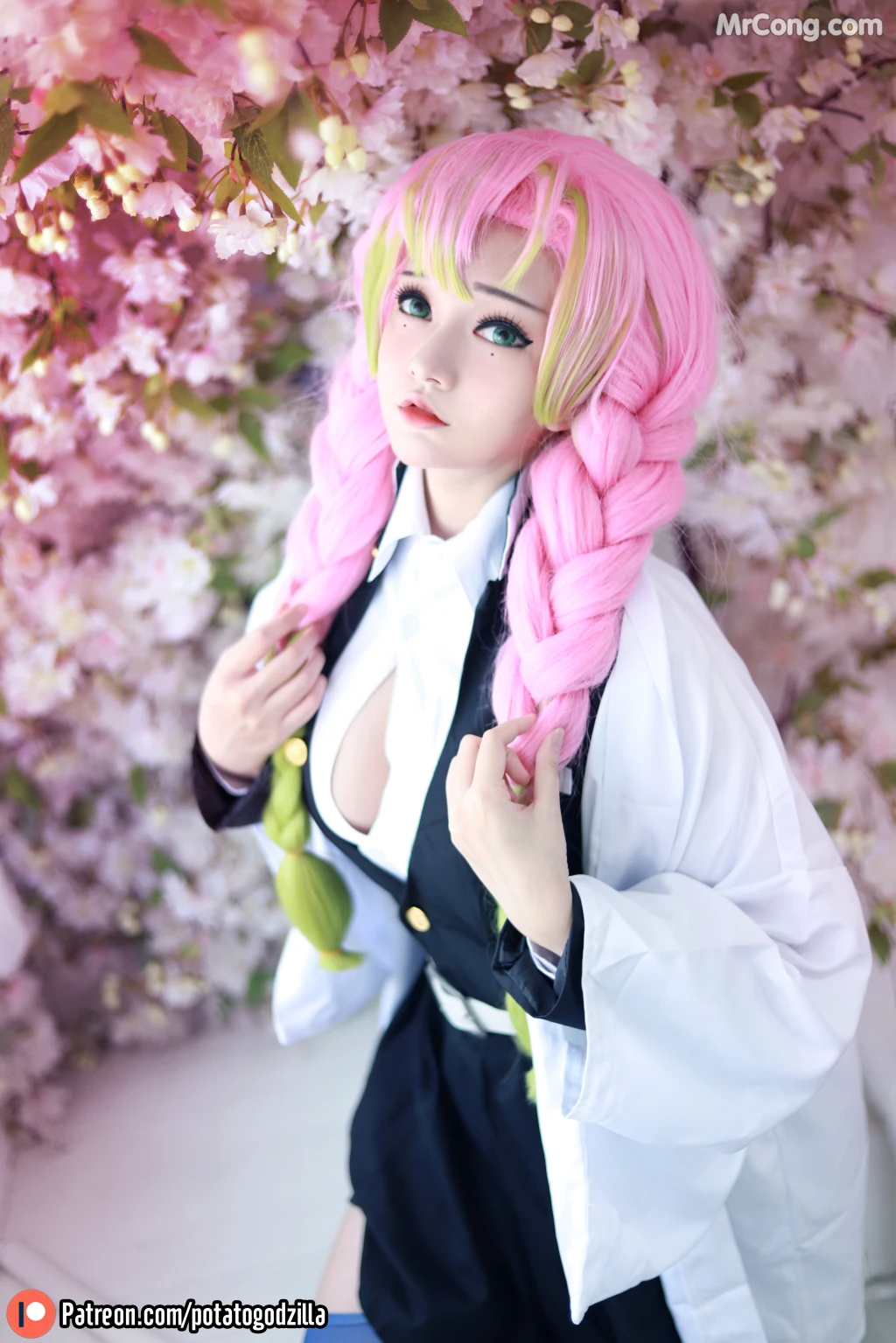 Coser@Potato Godzilla: Mitsuri Kanroji (65 photos + 26 videos)