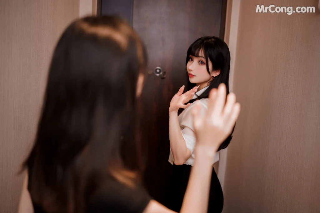 Coser@rioko凉凉子 Vol.093: 黑丝ol制服双人 (102 photos + 11 videos) – Page 4
