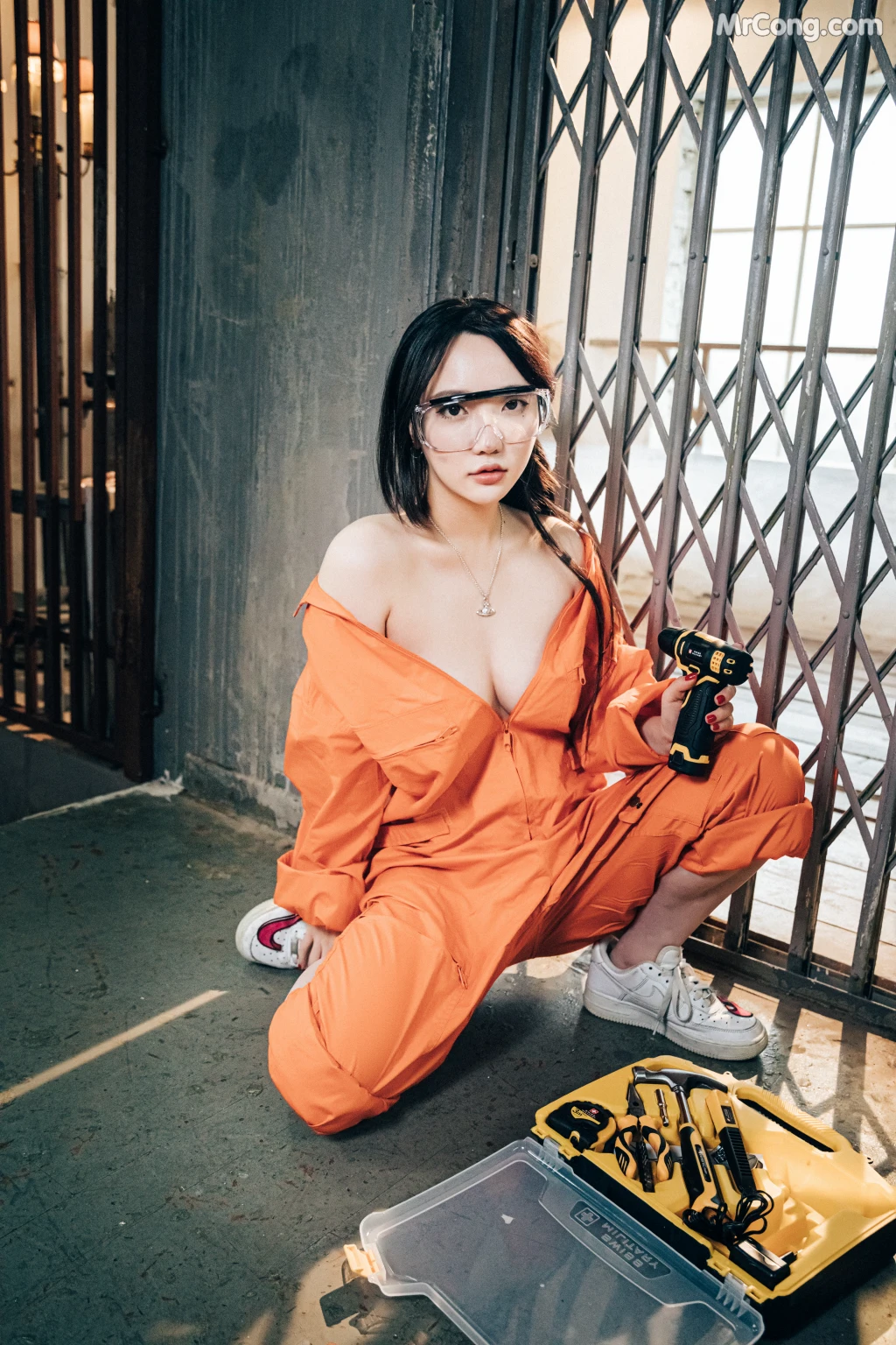 [Loozy] Son Ye-Eun (손예은): Where Are My Tools (86 photos) – Page 2
