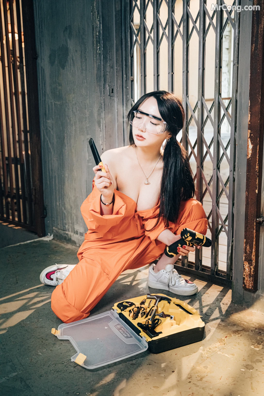 [Loozy] Son Ye-Eun (손예은): Where Are My Tools (86 photos) – Page 2