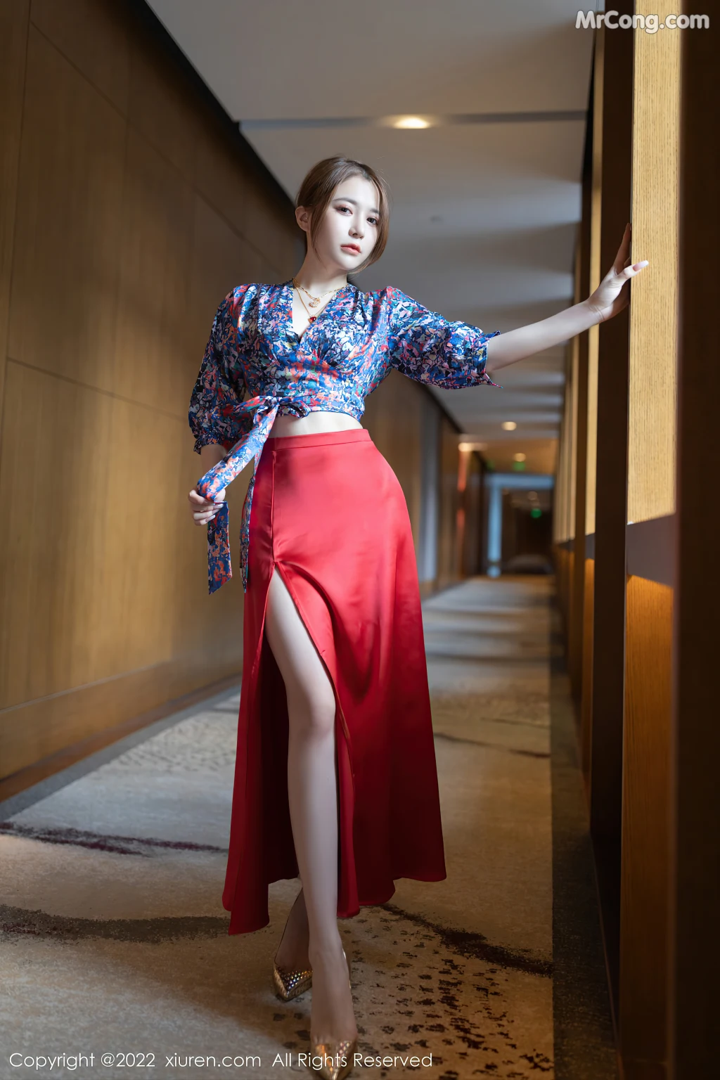 XIUREN No.4674: 鱼子酱Fish (75 photos)