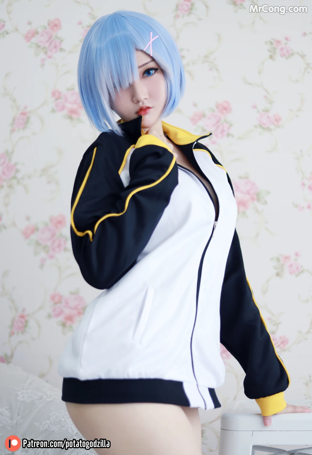 Coser@Potato Godzilla: Rem in Subaru Jacket (34 photos)