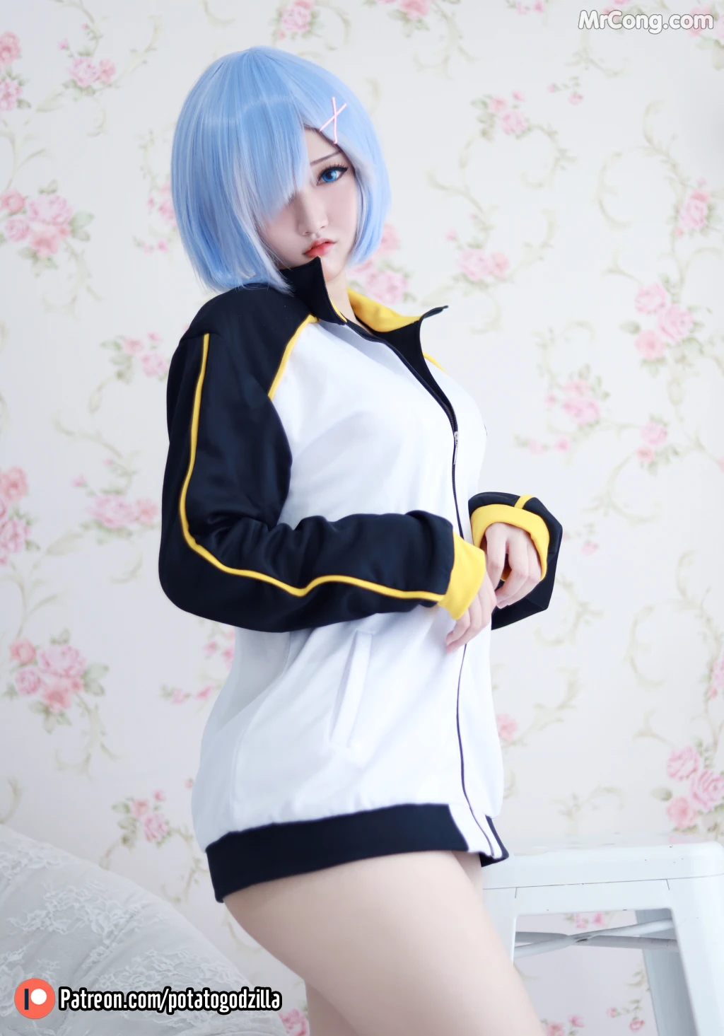 Coser@Potato Godzilla: Rem in Subaru Jacket (34 photos)