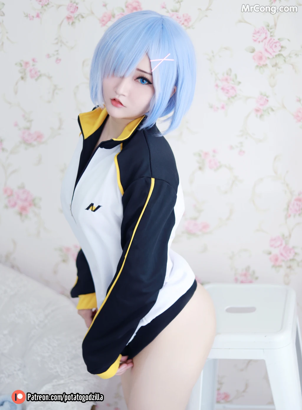 Coser@Potato Godzilla: Rem in Subaru Jacket (34 photos)