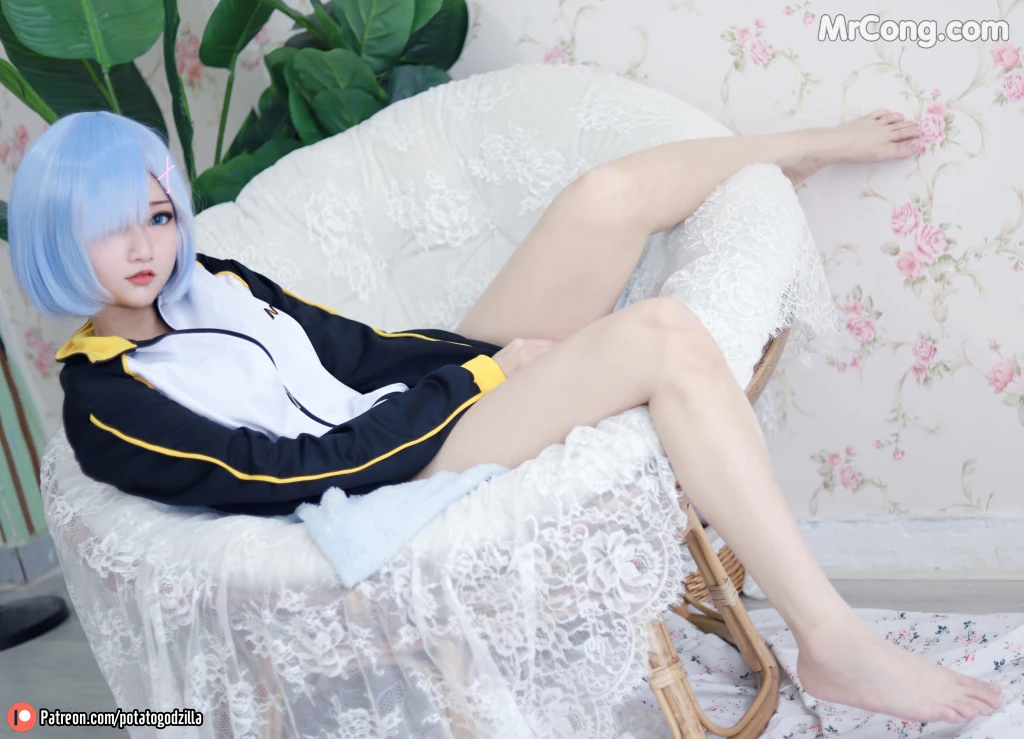 Coser@Potato Godzilla: Rem in Subaru Jacket (34 photos) – Page 2
