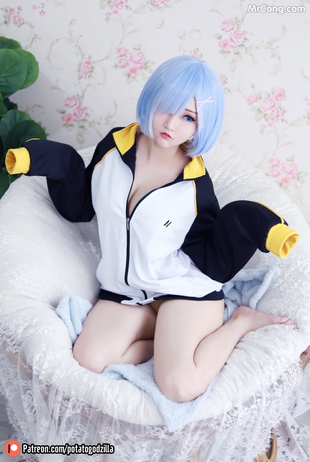 Coser@Potato Godzilla: Rem in Subaru Jacket (34 photos) – Page 2